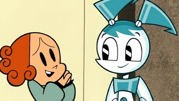 La Robot Adolescente - Víctima de la moda