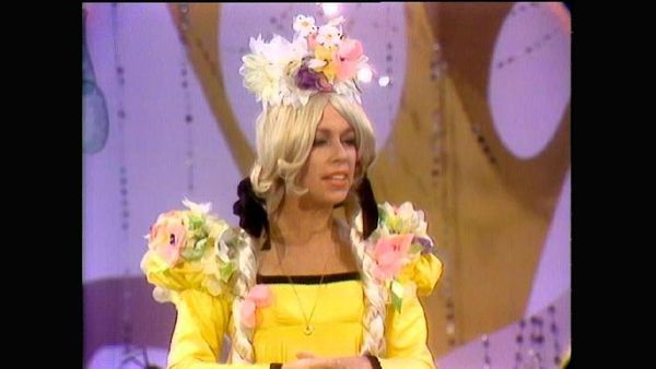 The Carol Burnett Show - The Carol Burnett Show: S2 E28 - Imogene Coca, Robert Goulet