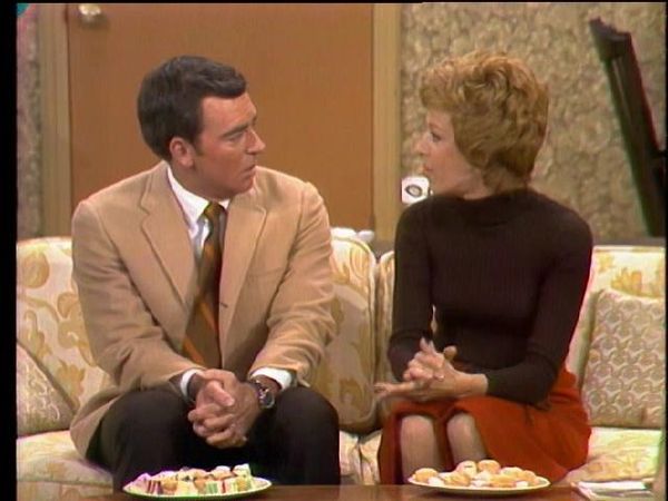 The Carol Burnett Show - The Carol Burnett Show: S4 E22 - Ken Berry, Totie Fields