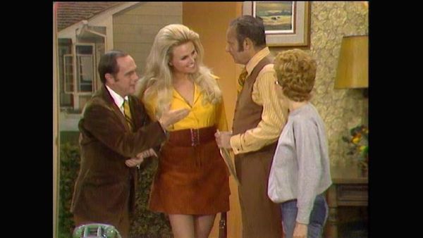 The Carol Burnett Show - The Carol Burnett Show: S4 E23 - Bob Newhart