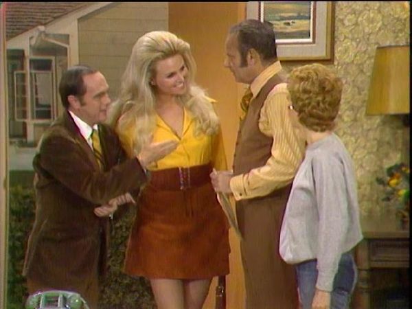 The Carol Burnett Show - The Carol Burnett Show: S4 E23 - Bob Newhart