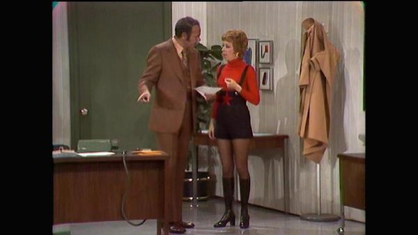 The Carol Burnett Show - The Carol Burnett Show: S4 E29 - Paul Lynde, Nanette Fabray