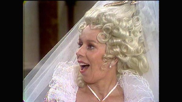 The Carol Burnett Show - The Carol Burnett Show: S5 E22 - Nanette Fabray, Burt Reynolds
