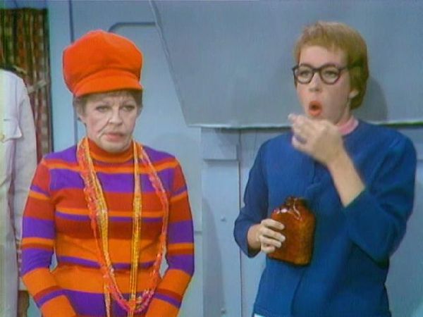 The Carol Burnett Show - The Carol Burnett Show: S1 E10 - Martha Raye