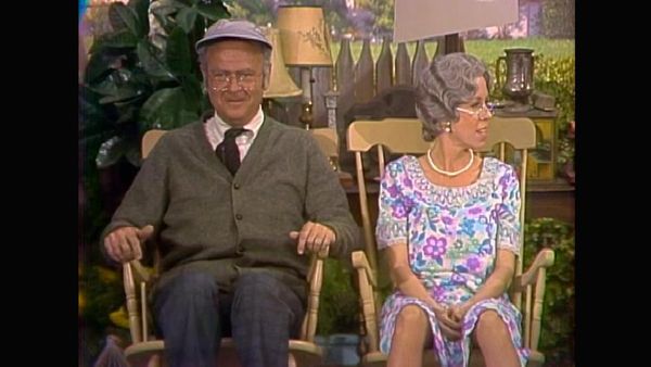 The Carol Burnett Show - The Carol Burnett Show: S6 E19 - John Byner, Petula Clark