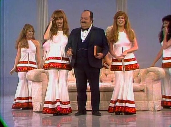 The Carol Burnett Show - The Carol Burnett Show: S6 E23 - William Conrad, Isabel Sanford
