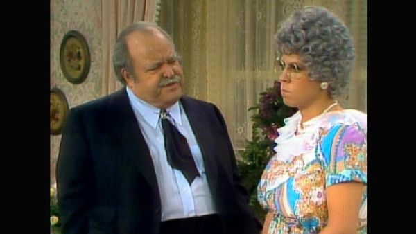 The Carol Burnett Show - The Carol Burnett Show: S8 E16 - William Conrad