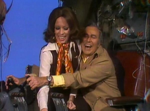 The Carol Burnett Show - The Carol Burnett Show: S8 E12 - Carl Reiner, Ken Berry