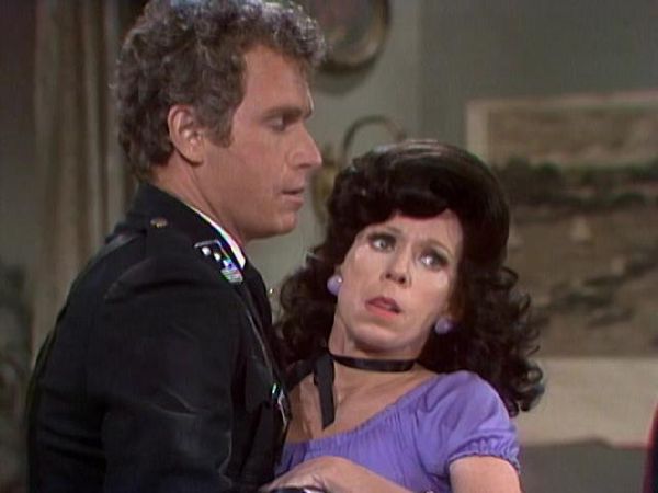 The Carol Burnett Show - The Carol Burnett Show: S8 E20 - Buddy Ebsen, Wayne Rogers