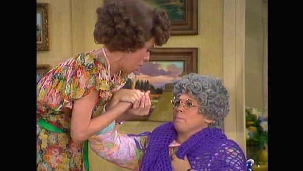 The Carol Burnett Show - The Carol Burnett Show: S8 E19 - Family Show