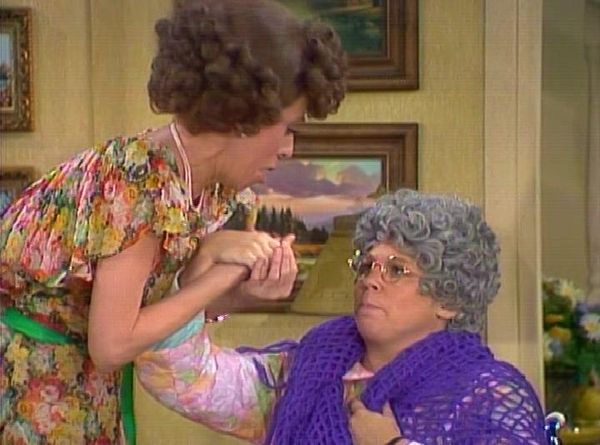 The Carol Burnett Show - The Carol Burnett Show: S8 E19 - Family Show