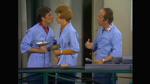 The Carol Burnett Show - The Carol Burnett Show: S9 E8 - Roddy McDowall