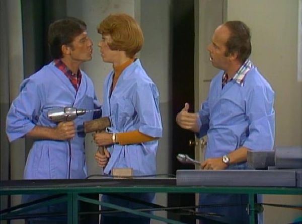The Carol Burnett Show - The Carol Burnett Show: S9 E8 - Roddy McDowall