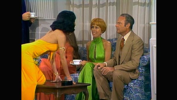The Carol Burnett Show - The Carol Burnett Show: S9 E3 - Cher