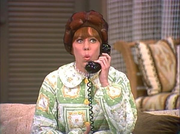 The Carol Burnett Show - The Carol Burnett Show: S10 E16 - Family Show