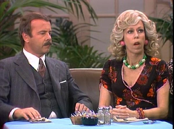 The Carol Burnett Show - The Carol Burnett Show: S10 E14 - Family Show