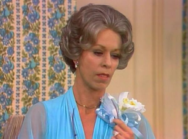 The Carol Burnett Show - The Carol Burnett Show: S10 E10 - Family Show