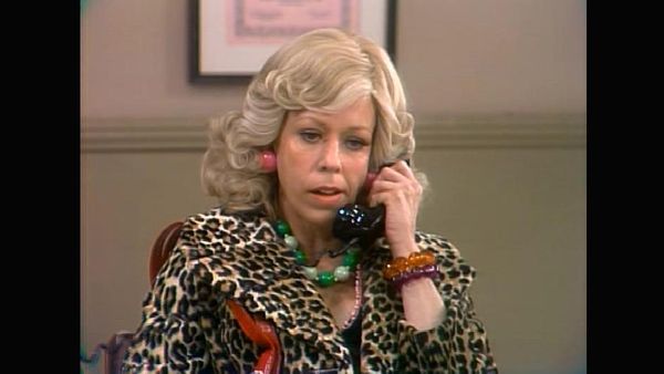 The Carol Burnett Show - The Carol Burnett Show: S10 E17 - Rock Hudson