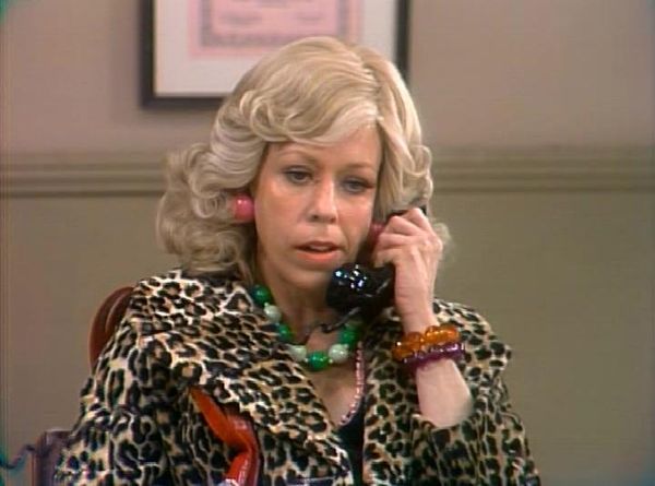 The Carol Burnett Show - The Carol Burnett Show: S10 E17 - Rock Hudson