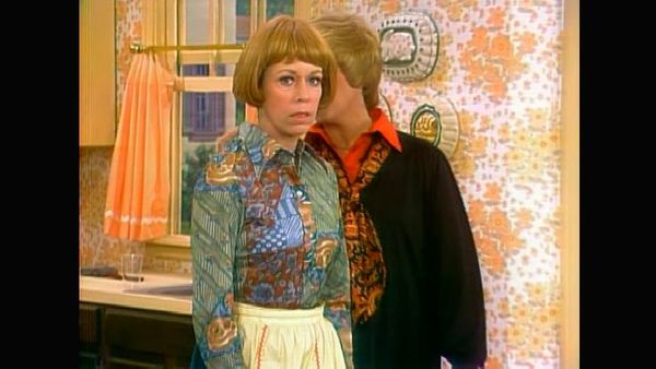 The Carol Burnett Show - The Carol Burnett Show: S10 E22 - Neil Sedaka