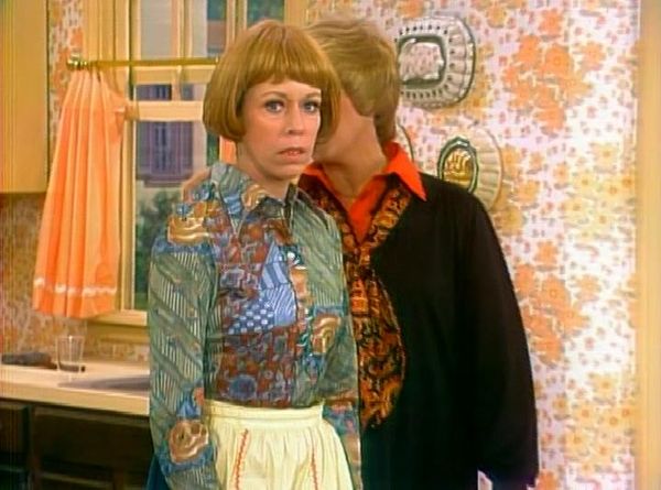 The Carol Burnett Show - The Carol Burnett Show: S10 E22 - Neil Sedaka