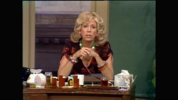 The Carol Burnett Show - The Carol Burnett Show: S11 E11 - Bernadette Peters