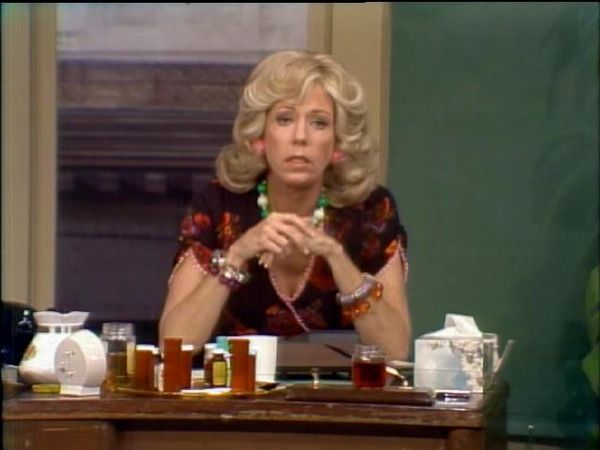The Carol Burnett Show - The Carol Burnett Show: S11 E11 - Bernadette Peters