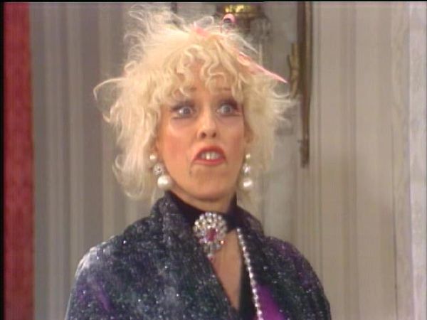 The Carol Burnett Show - The Carol Burnett Show: S11 E19 - Ken Berry