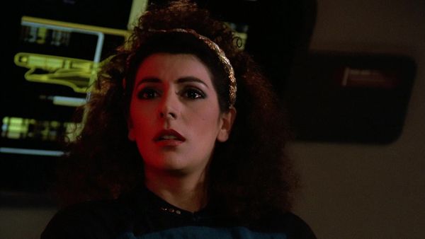 Star Trek: The Next Generation - Encounter at Farpoint (Part 1)