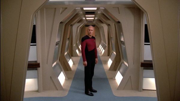 Star Trek: The Next Generation - Encounter at Farpoint (Part 2)
