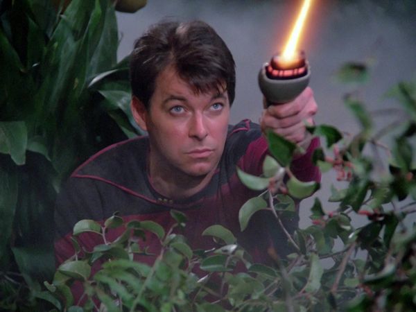 Star Trek: The Next Generation - The Arsenal of Freedom