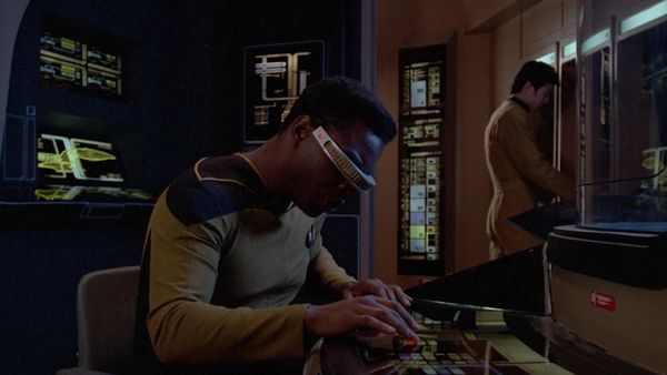 Star Trek: The Next Generation - Contagion