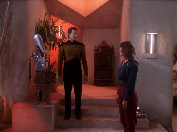 Star Trek: The Next Generation - The Ensigns of Command