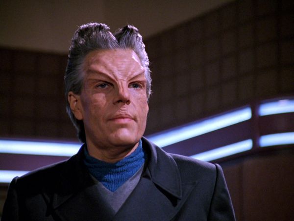 Star Trek: The Next Generation - A Matter of Perspective