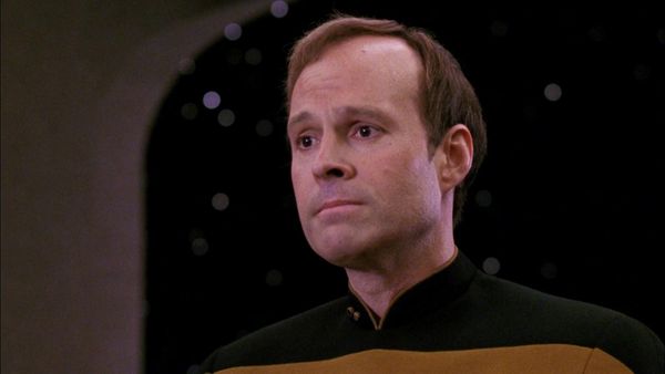 Star Trek: The Next Generation - Hollow Pursuits