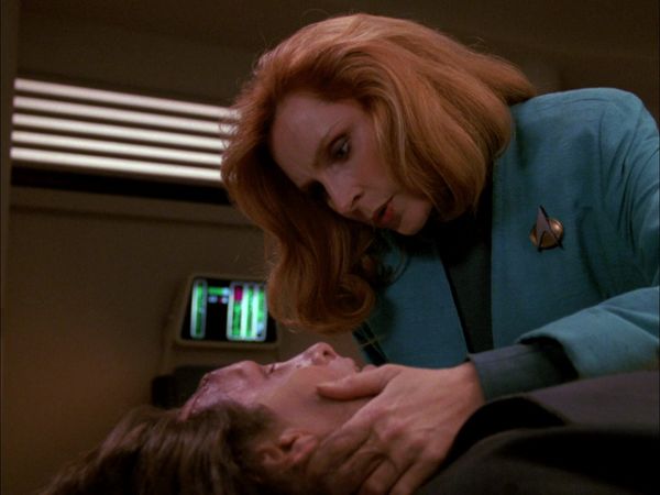 Star Trek: The Next Generation - The Host
