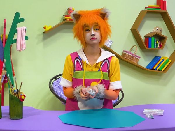 El Show de Artesanías de Kooki - Baja su puente levadizo