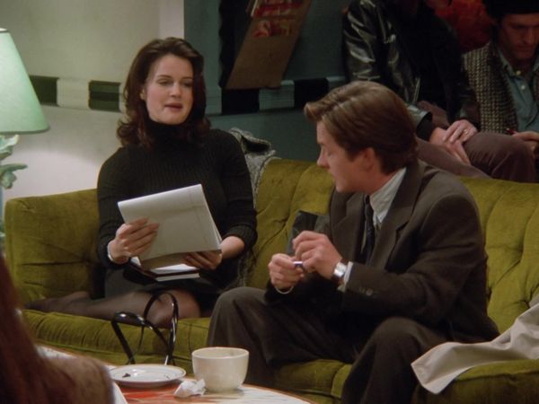 Chaos City - Eine Hand wäscht die andere