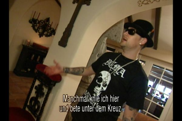 MTV Cribs - Joel Madden, Teddy Geiger, Osi Umenyiora