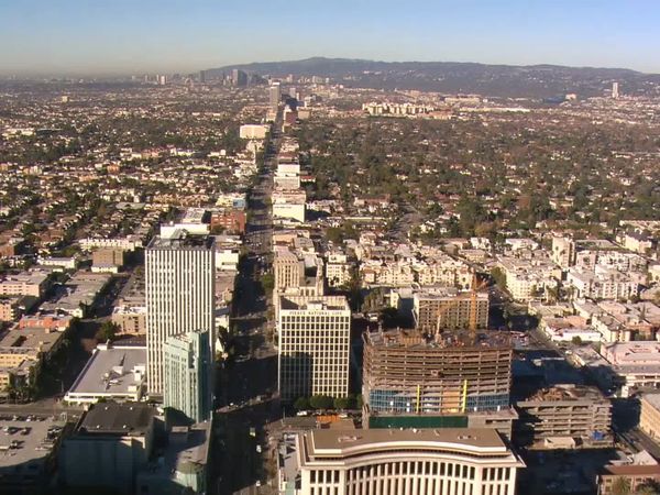 Fugitivos de la Ley: Los Ángeles - Incendiaria y los cholos