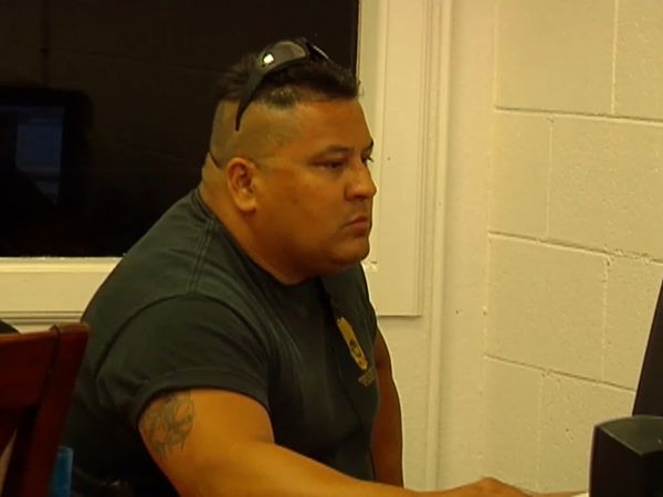 Fugitivos de la Ley: Los Ángeles - Engaño telefónico