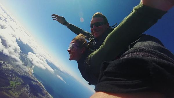 How To Adventure - La Partera Surfista