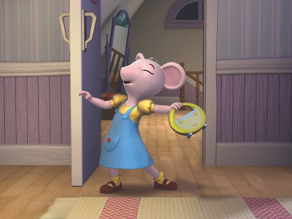 Angelina Ballerina - Angelina y el baile quedo cheddar / Angelina y el caso de la música perdida