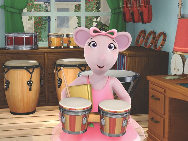 Angelina Ballerina - Angelina y el bebe ratón - Angelina y la ayuda de Vicky