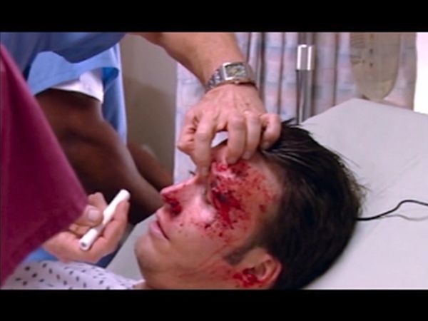 Untold Stories of the ER - El misterio de la bala perdida