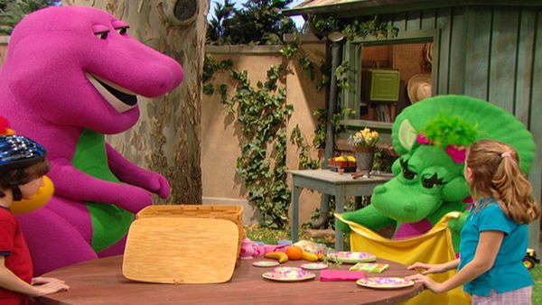 Barney - La cobijita empequeñese / El dolor de diente