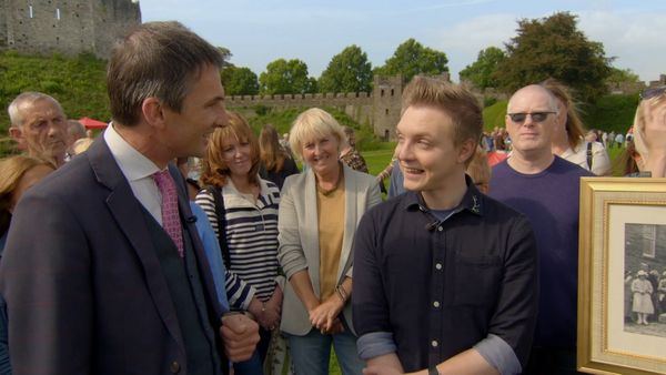 Antiques Roadshow UK - Cardiff Castle 1
