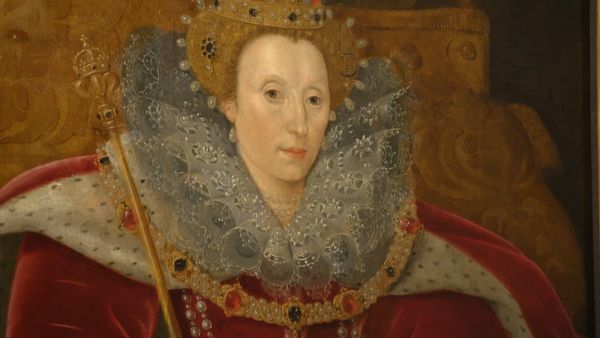 Antiques Roadshow UK - Helmingham Hall 1