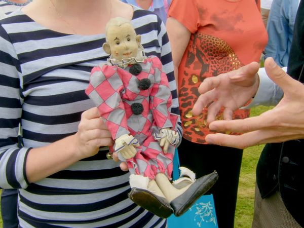 Antiques Roadshow UK - Floors Castle 1