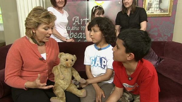 Antiques Roadshow UK - Banqueting House, London - Part 1